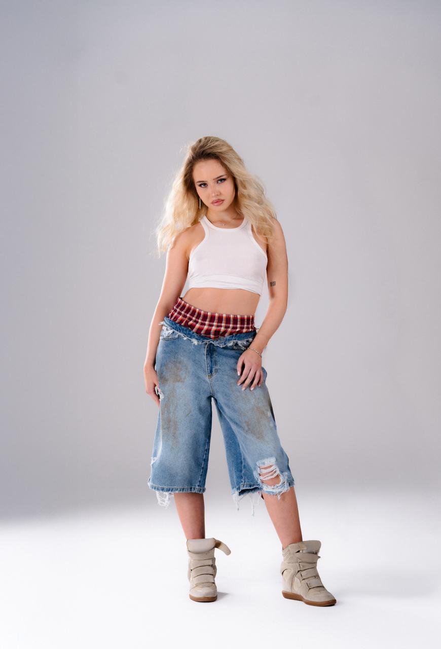 BURGUNDY REBEL JEANS